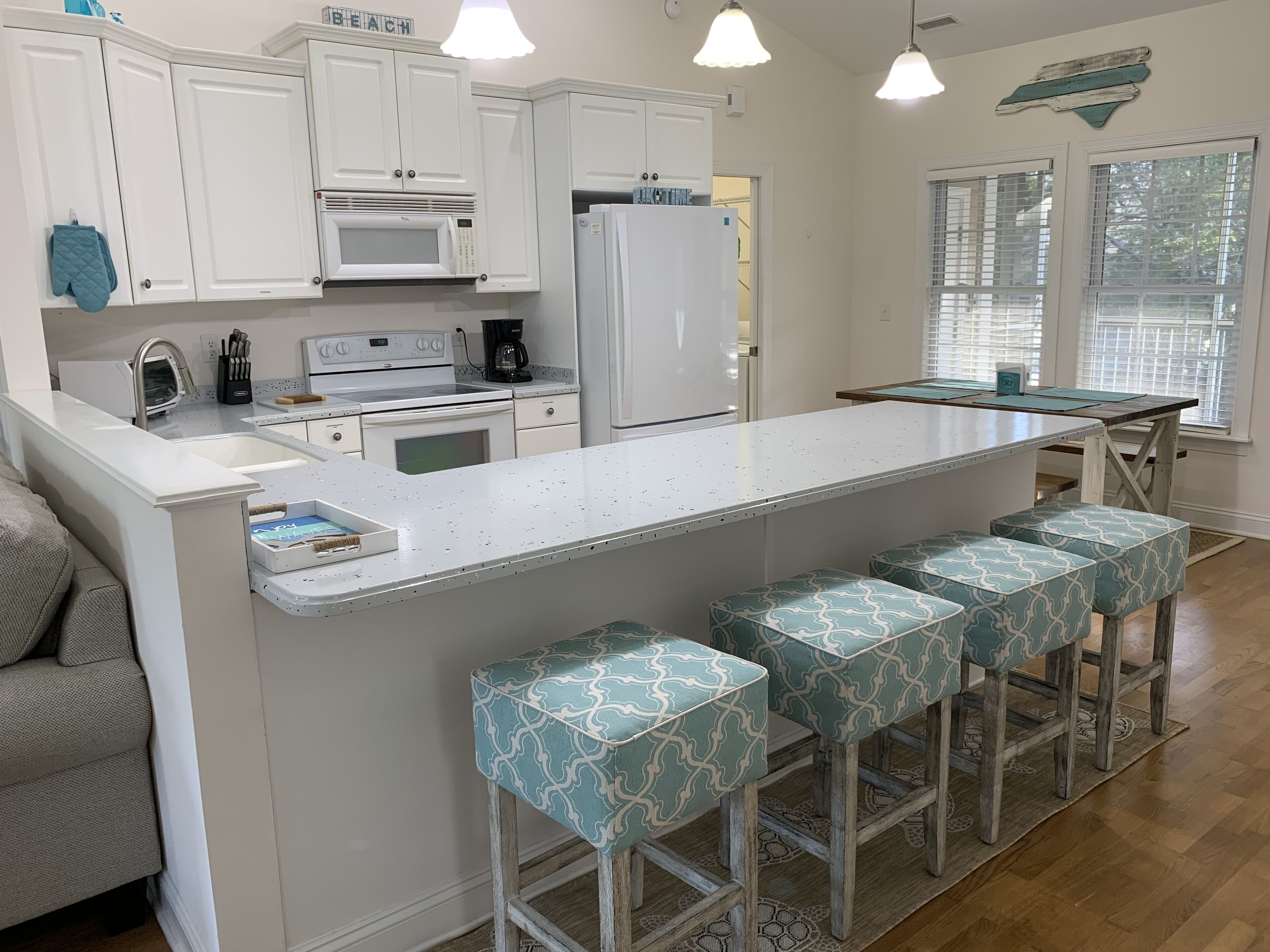 Perfect Beach House!! Rare beach and canal(ICW) access