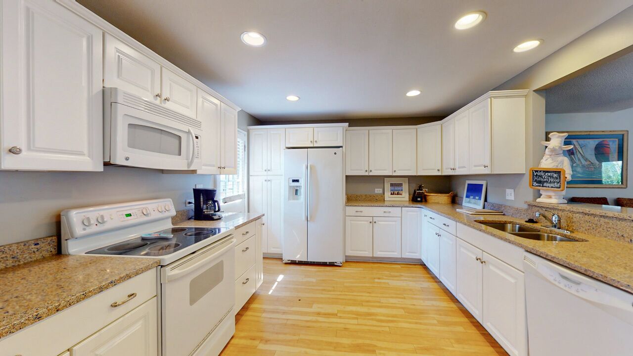 Beautiful Three Bedroom Villa with Many Updates!