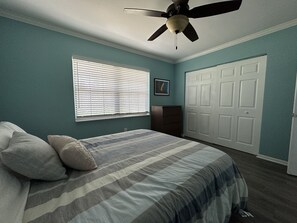 4 chambres, bureau, fer et planche à repasser, Wi-Fi