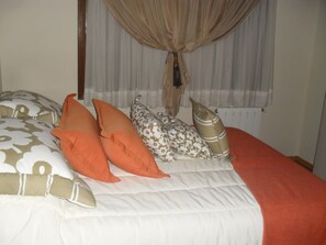 6 عدّة غرف نوم وملاءات أسرّة