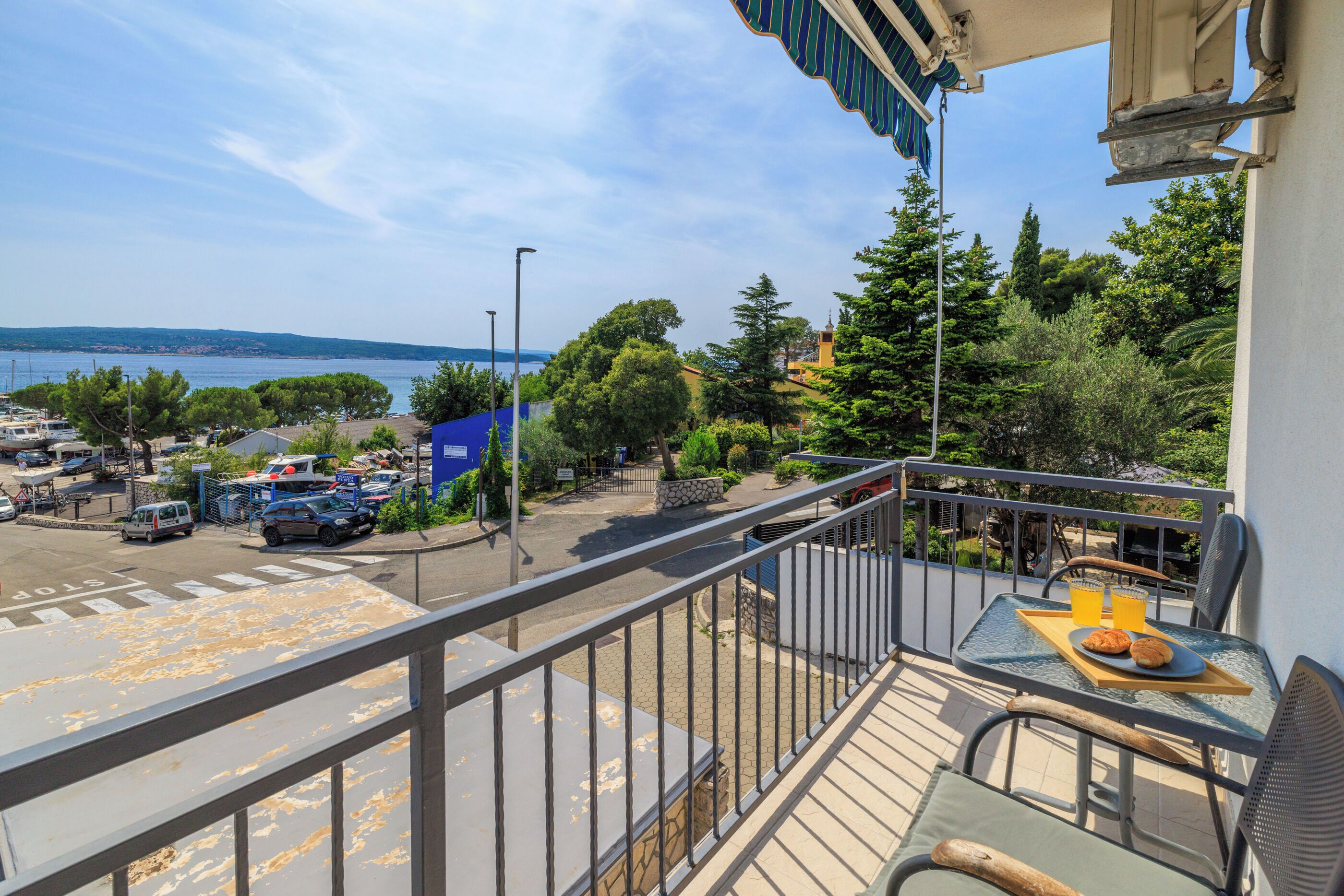 Apartment (A1) | Balcony