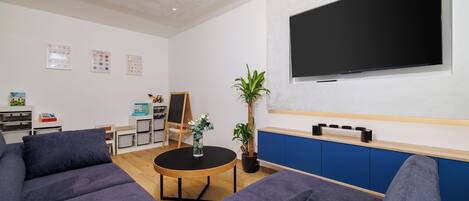 Apartamento (A1) | Sala de estar | TV