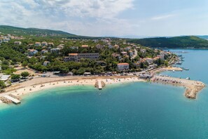 Beach - Apartment Paula (Crikvenica)
