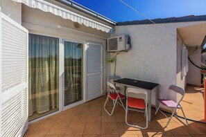 Apartment (A1) | Balcony