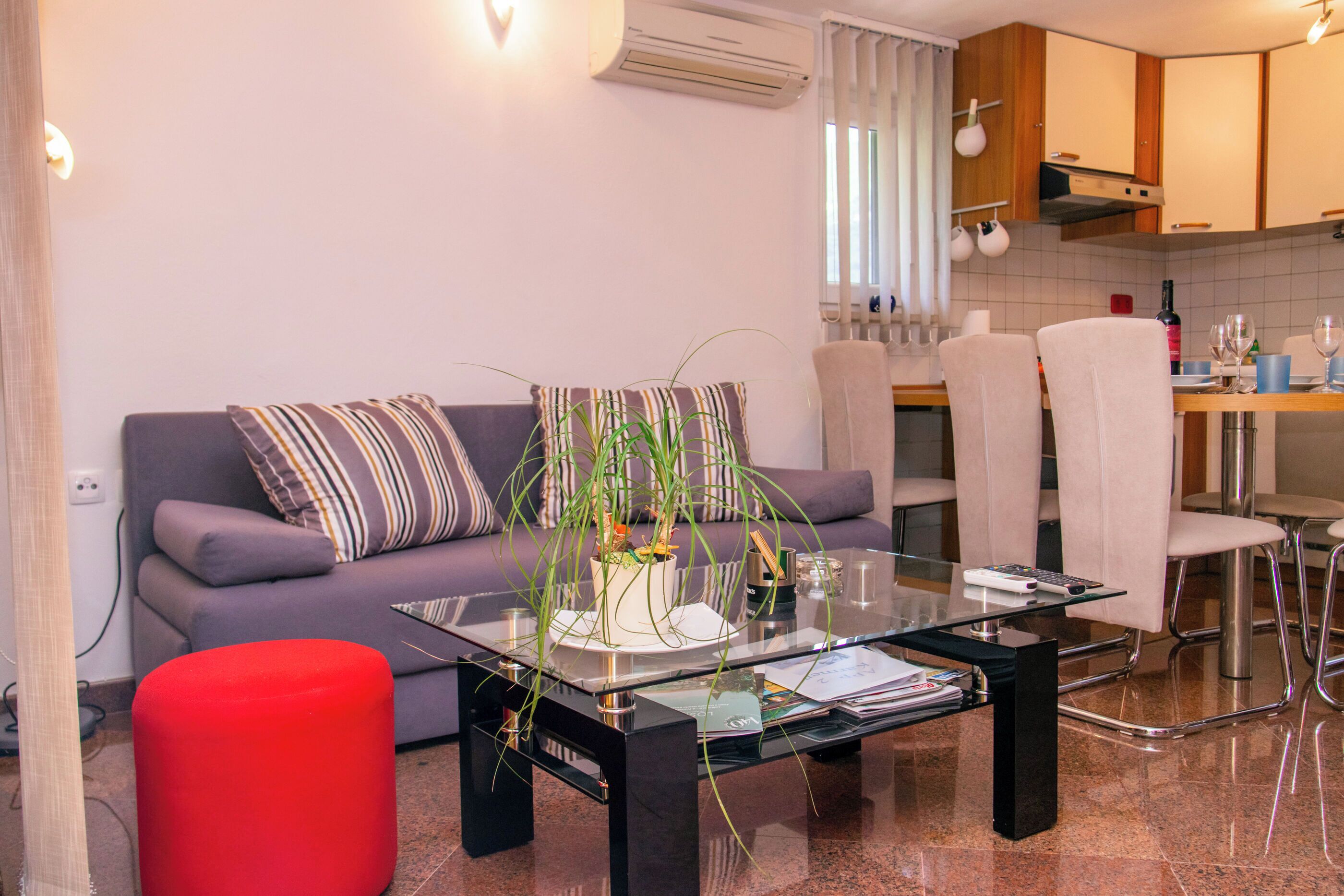 Apartment (A1) | Living room | TV