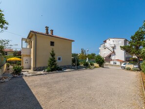 Exterior - Apartments Ksenija (Crikvenica)