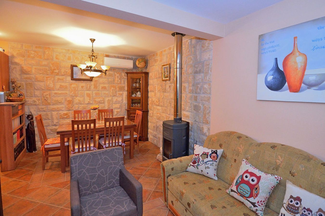 House | Living room | DVD player