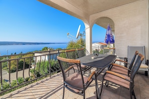 Apartment (A5) | Balcony