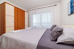 Apartment (A5) | 5 bedrooms, free WiFi