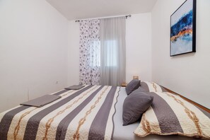 Apartment (A2)