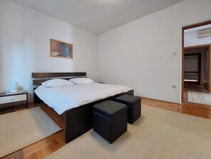 Apartment (A1)