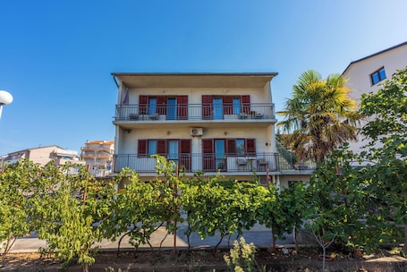 Diseño del edificio. Apartments Filip