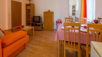 Wohnzimmer | Fernseher