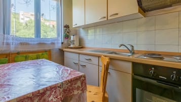 Bếp riêng | Tủ lạnh, lò nướng, bếp nấu, dụng cụ pha espresso