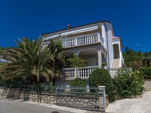 Building design - Apartment Villa Zdenka (Crikvenica)