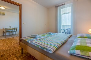 2 Schlafzimmer, Zimmersafe, kostenloses WLAN, Bettwäsche