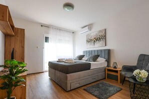 Departamento (A7) | 6 habitaciones, tabla de planchar con plancha y wifi gratis 