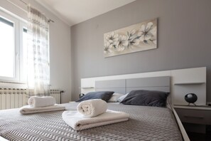 Appartement (A5) | 6 chambres, fer et planche à repasser, accès au Wi-Fi (inclus)