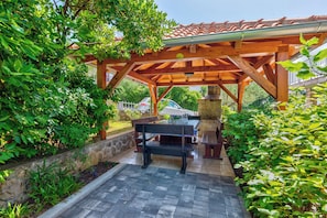 Grill-/Picknickplatz