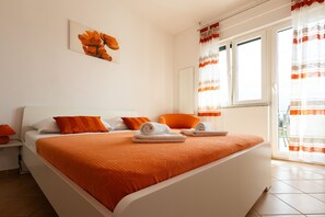 Apartamento (A1) | 6 quartos, ferros/tábuas de passar roupa, Wi-Fi de cortesia