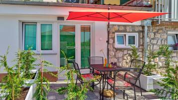 Apartment (A6) | Terrace/patio