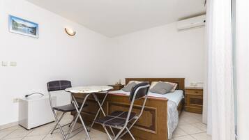 2 bedrooms, free WiFi