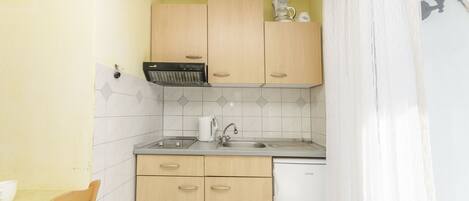 Private kitchen | Fridge