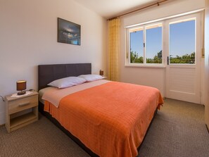 4 Schlafzimmer, Bügeleisen/Bügelbrett, kostenloses WLAN