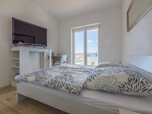 2 bedrooms, free WiFi