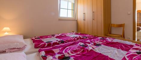 2 chambres, accĂšs au Wi-Fi (inclus)