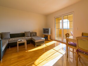 Apartment (A1) | Living room