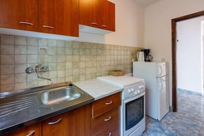 Apartment (A2) | Private kitchen