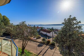Apartment (A1) | Water view - Apartment Helena (Crikvenica)