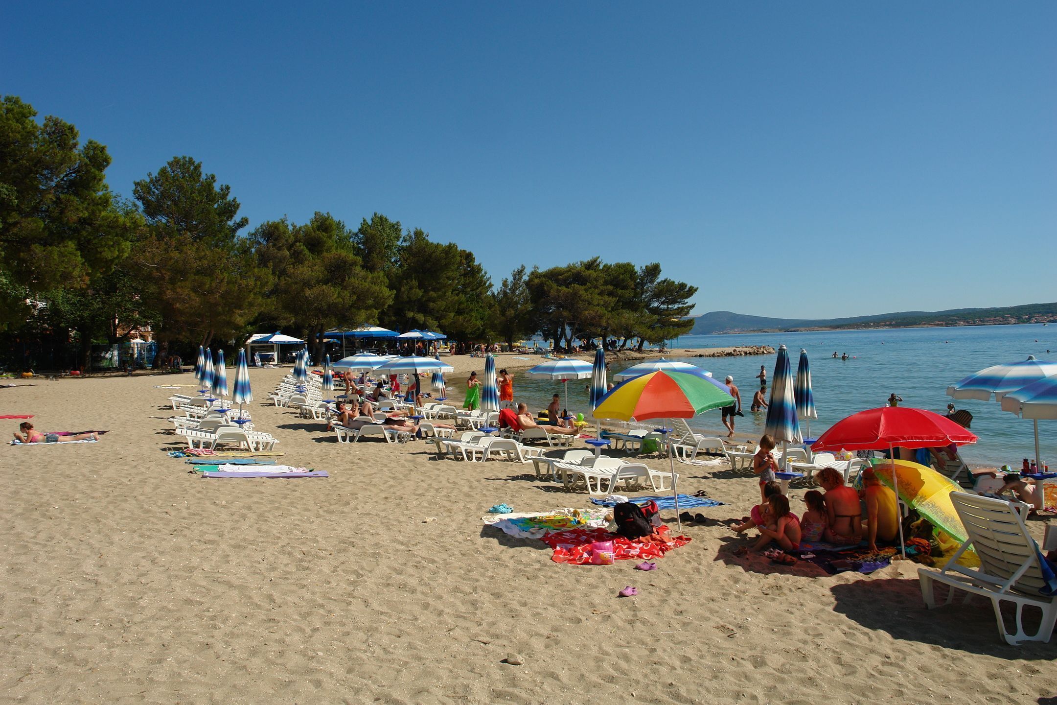 Una playa cerca