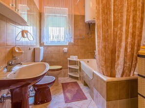 Bathroom - Apartment Erna (Crikvenica)