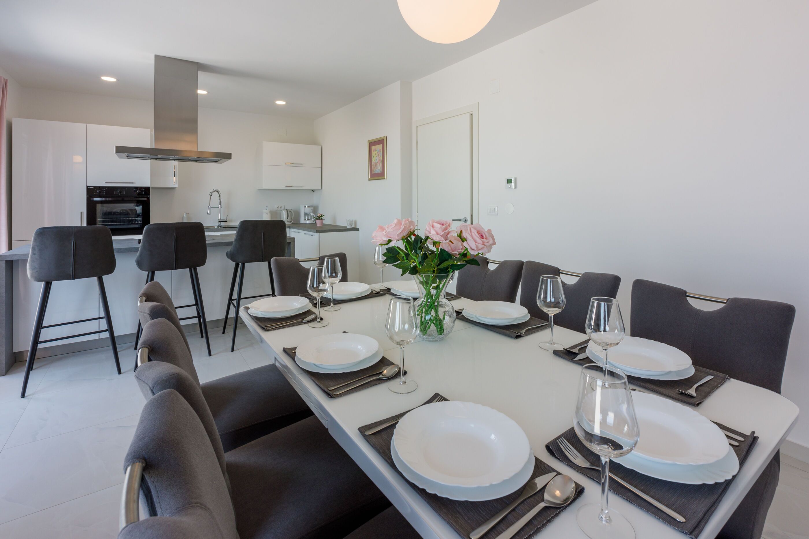 Cuisine privée | Réfrigérateur, un four, surface de cuisson, cafétière à espresso