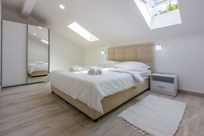 4 habitaciones, wifi gratis y ropa de cama 