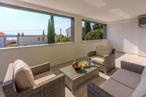 Apartment (A1) | Balcony