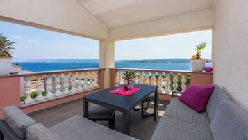 Apartment (A3) | Balcony
