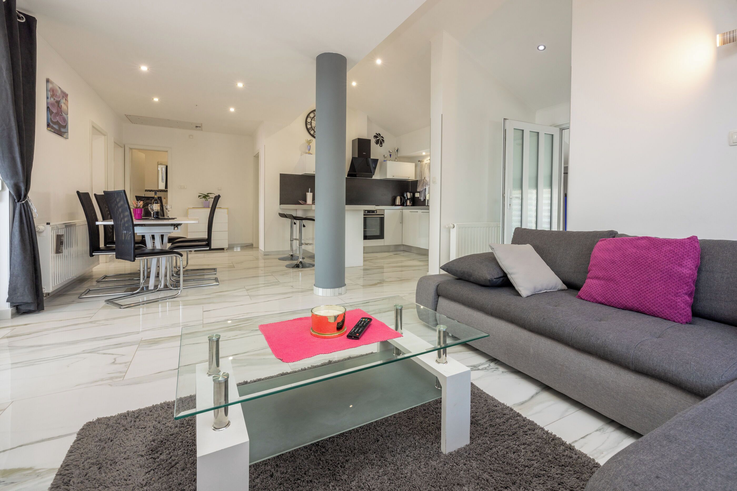 Apartment (A3) | Living room