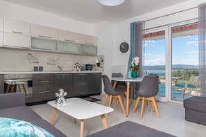 Private kitchen | Fridge, microwave, stovetop, espresso maker
