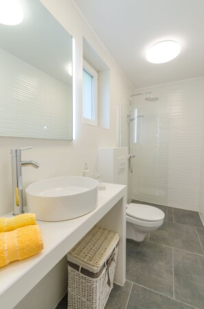 Bathroom | Shower - House Linda 2 (Crikvenica)
