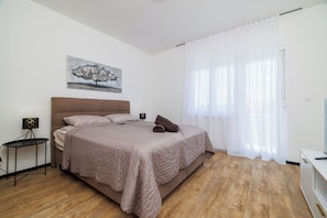 Apartment (A1)