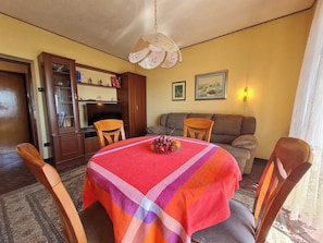 Apartment (A2) | Living room