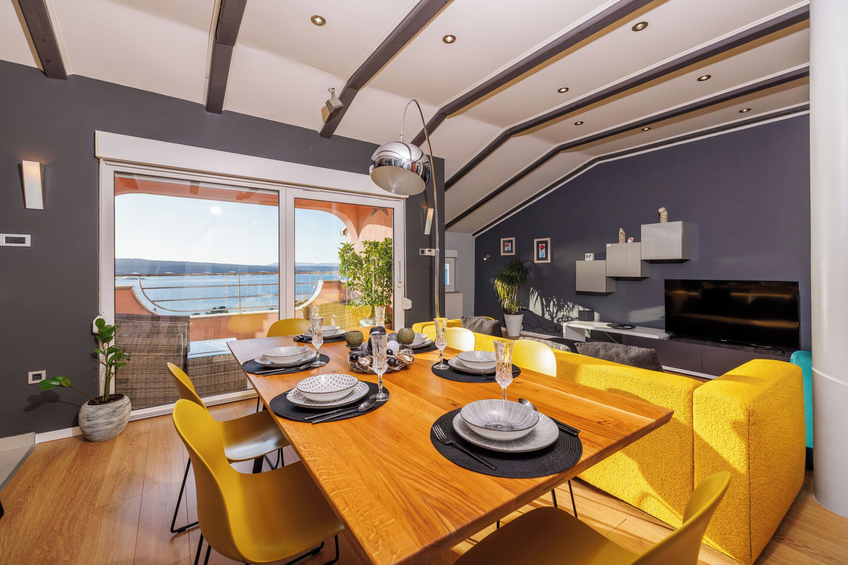 Apartment (A3) | Living room | TV