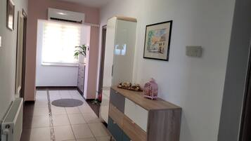 Apartment (A2) | Hallway