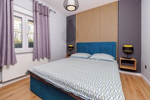 Apartment (A3) | 3 Schlafzimmer, Bügeleisen/Bügelbrett, kostenloses WLAN, Bettwäsche