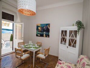 Dining - Apartments Latino (Crikvenica)