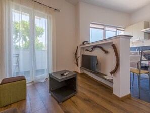 In-room safe, free WiFi