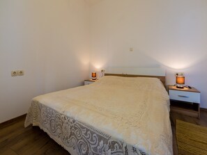 In-room safe, free WiFi